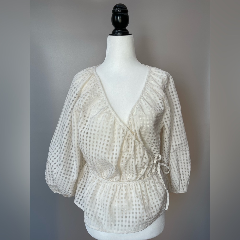 Levi’s sheer tie up blouse excellent condition only worn once